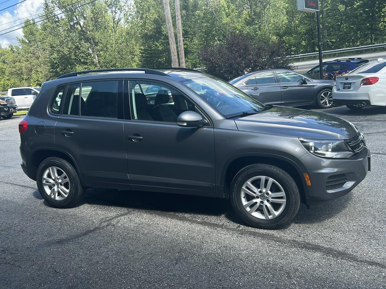 Volkswagen Tiguan S 4Motion 2017