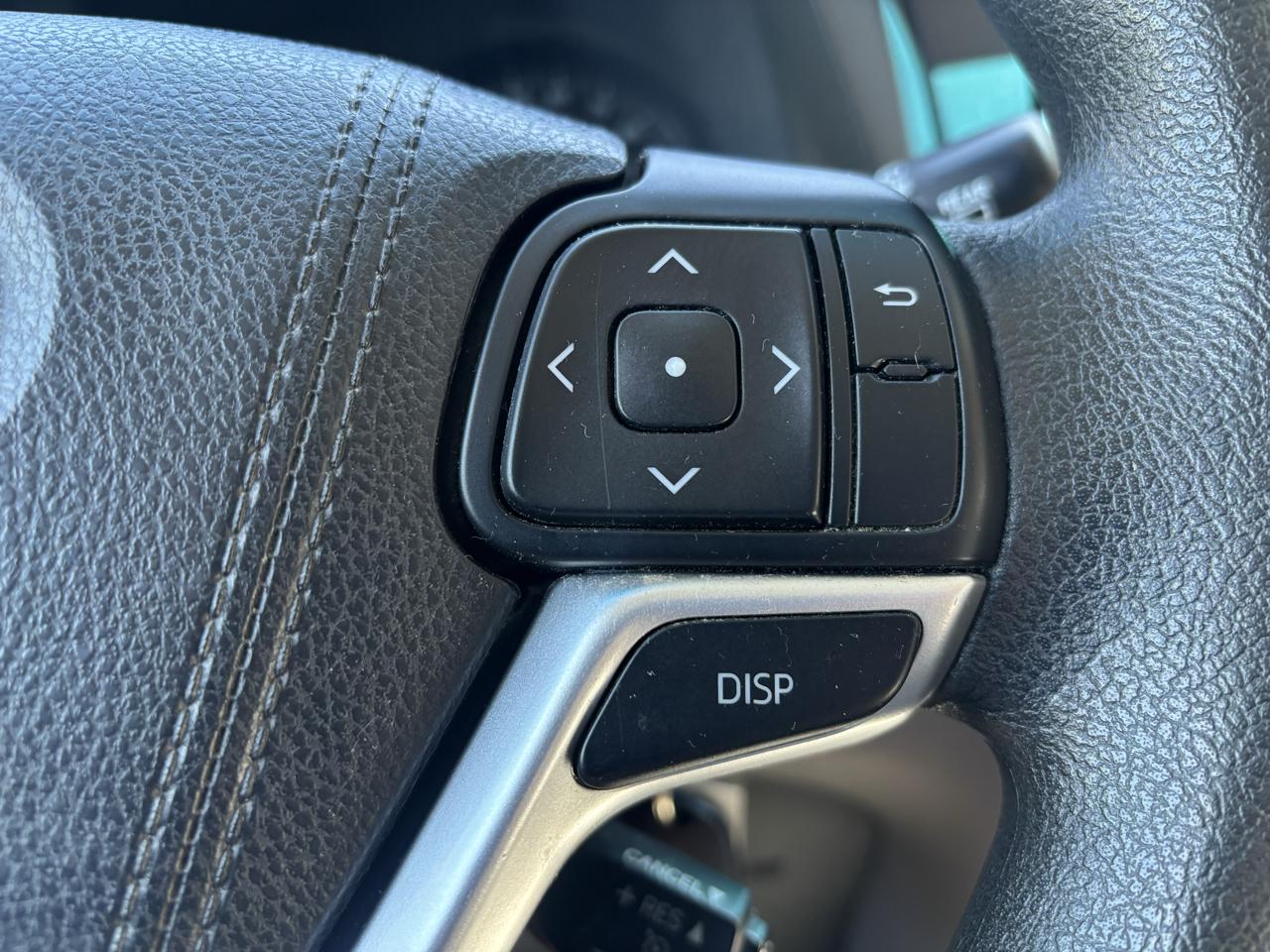 Toyota Sienna LE 7-Passenger AWD 2017