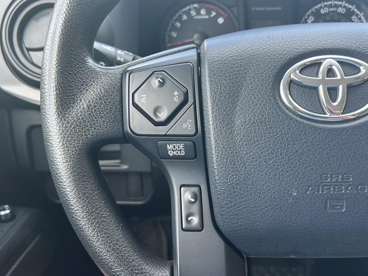 Toyota Tacoma SR Access Cab 6' Bed I4 4x4 AT (Natl) 2017