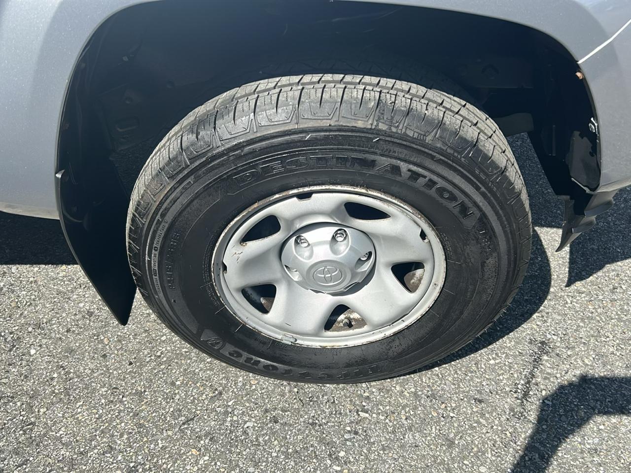 Toyota Tacoma SR Access Cab 6' Bed I4 4x4 AT (Natl) 2017