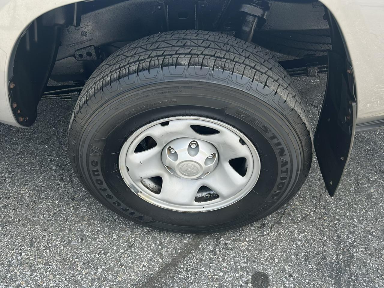 Toyota Tacoma SR Access Cab 6' Bed I4 4x4 AT (Natl) 2017