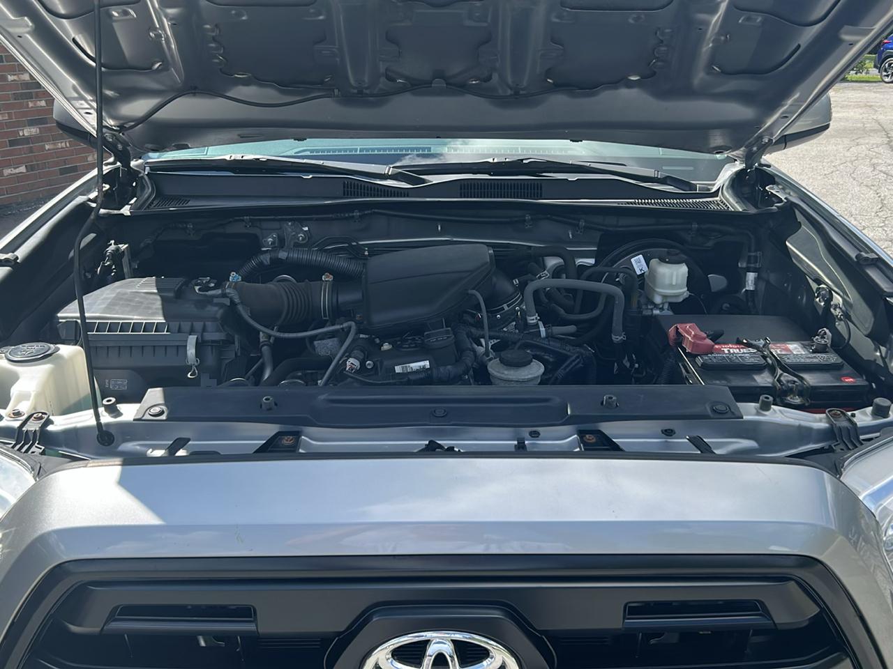 Toyota Tacoma SR Access Cab 6' Bed I4 4x4 AT (Natl) 2017