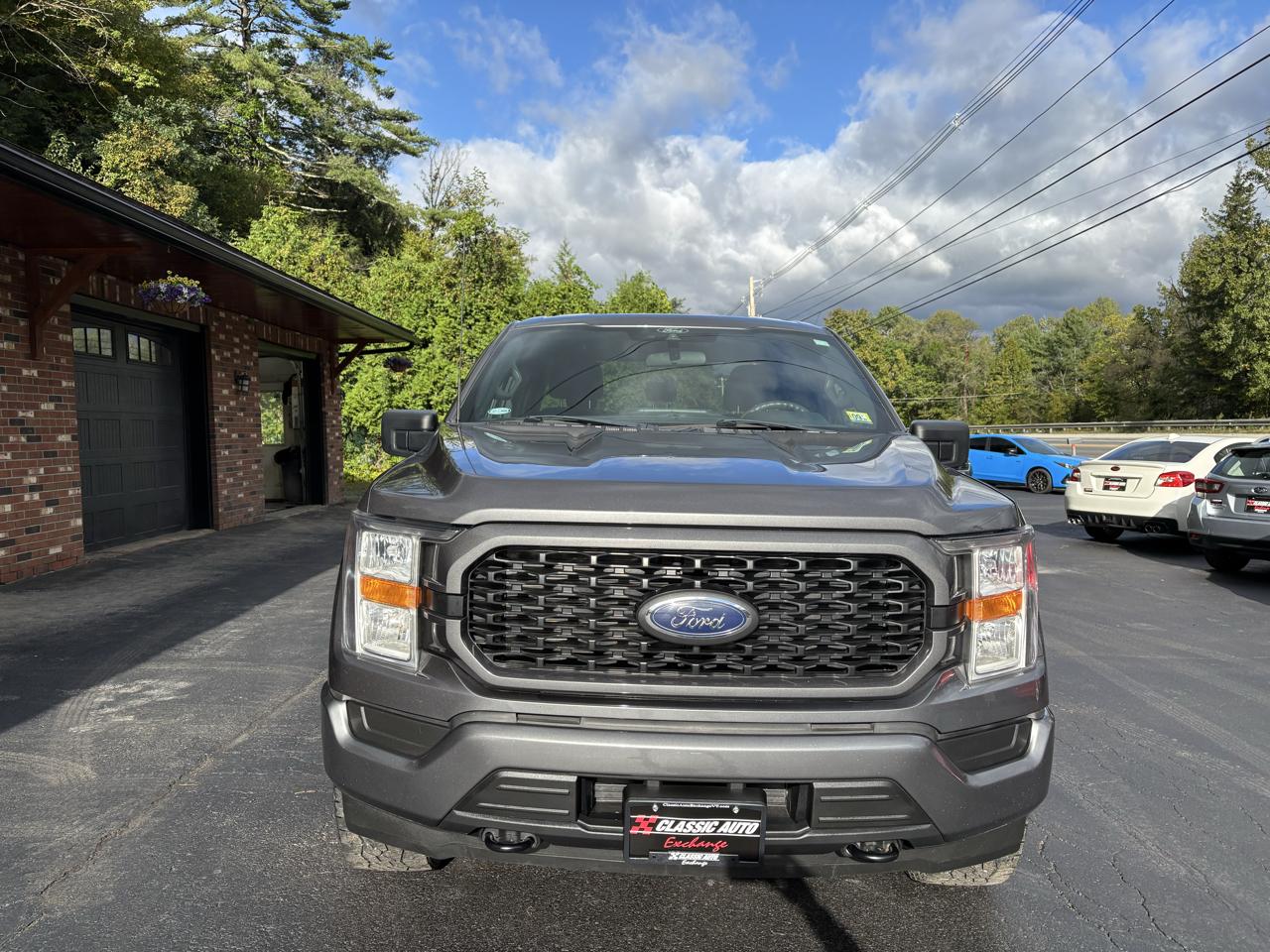 Ford F-150 photo 2