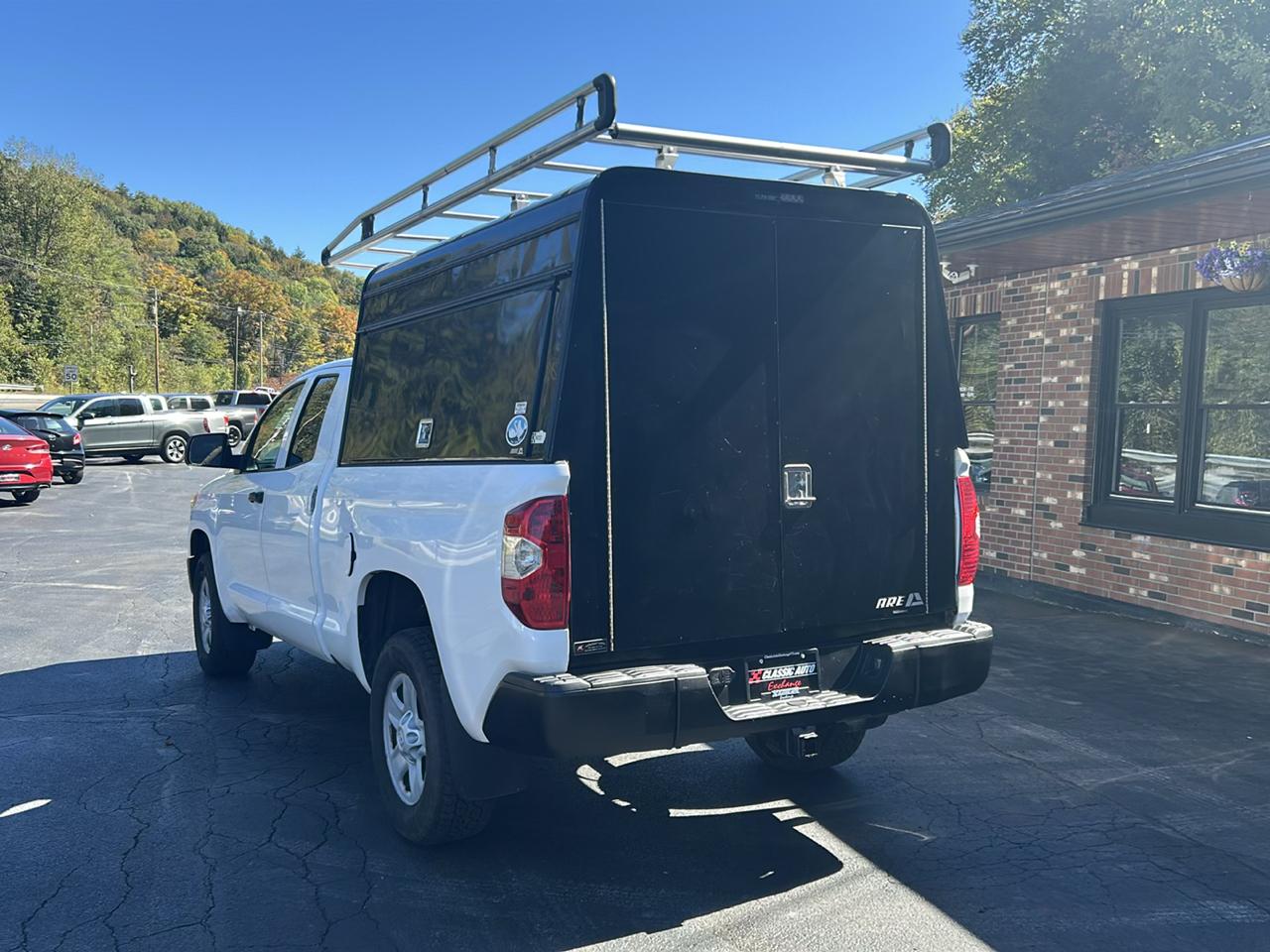 Toyota Tundra SR5 4.6L V8 Double Cab 4WD 2019
