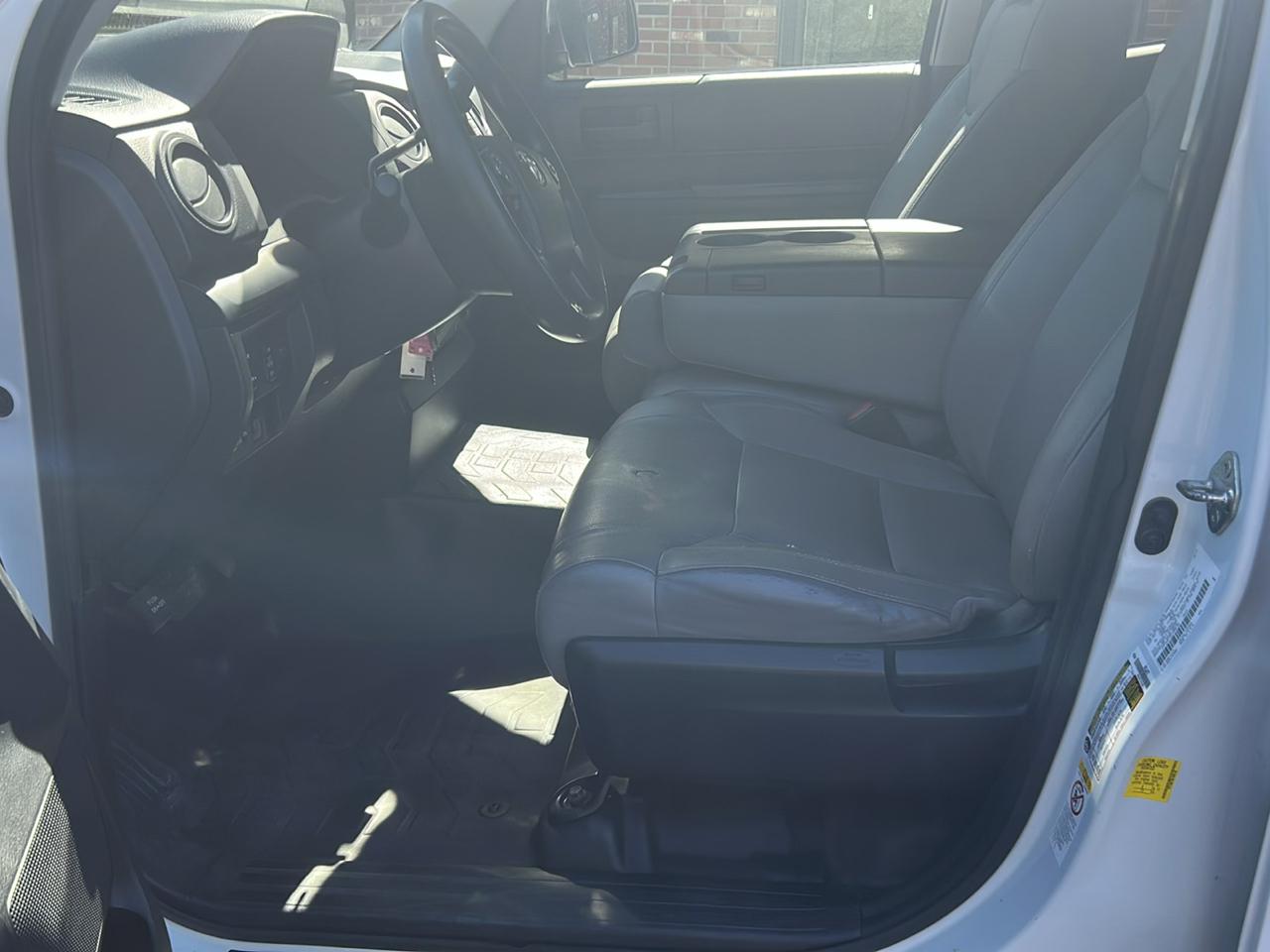 Toyota Tundra SR5 4.6L V8 Double Cab 4WD 2019
