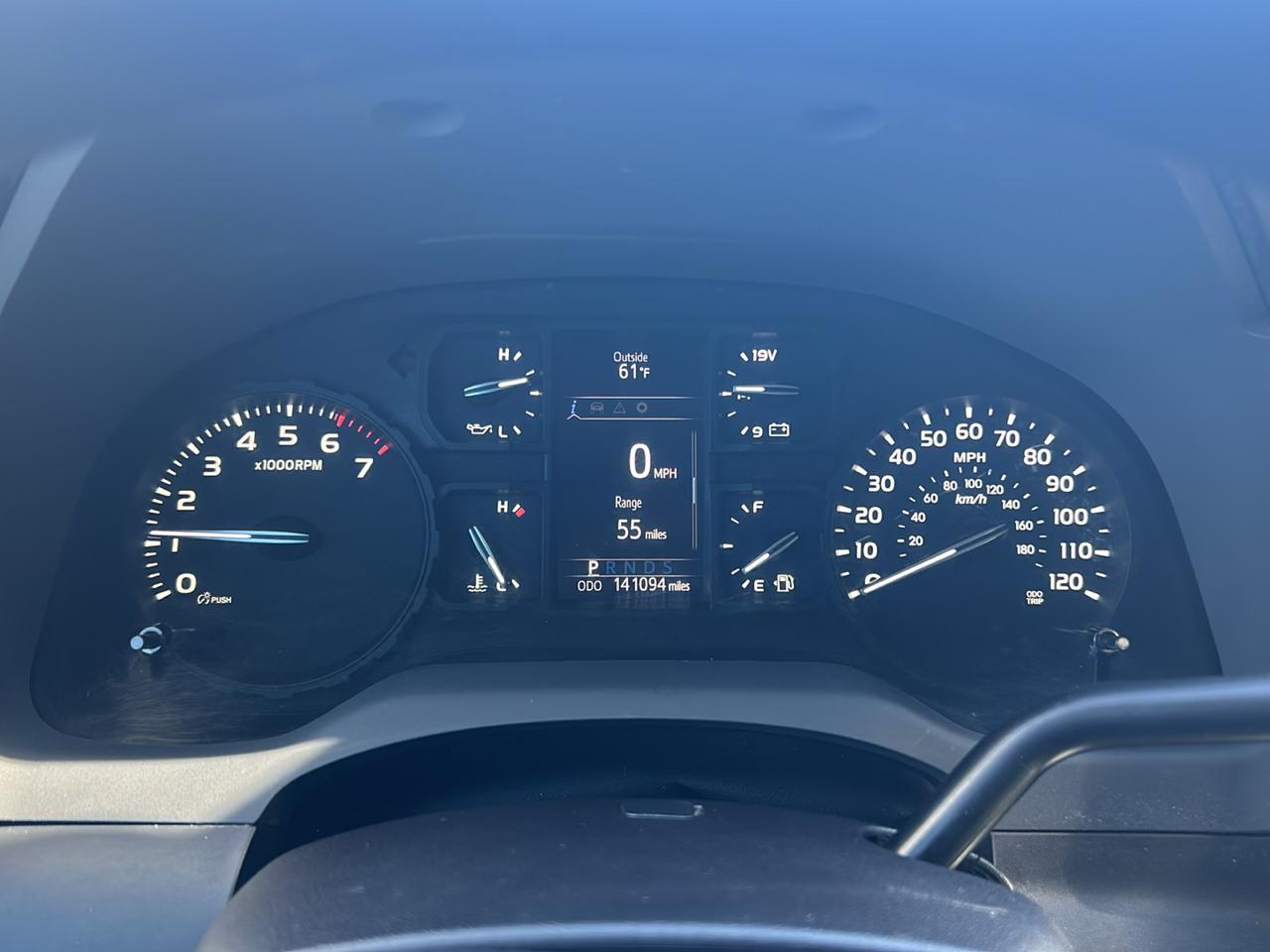 Toyota Tundra SR5 4.6L V8 Double Cab 4WD 2019