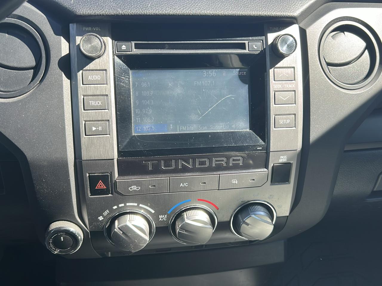 Toyota Tundra SR5 4.6L V8 Double Cab 4WD 2019