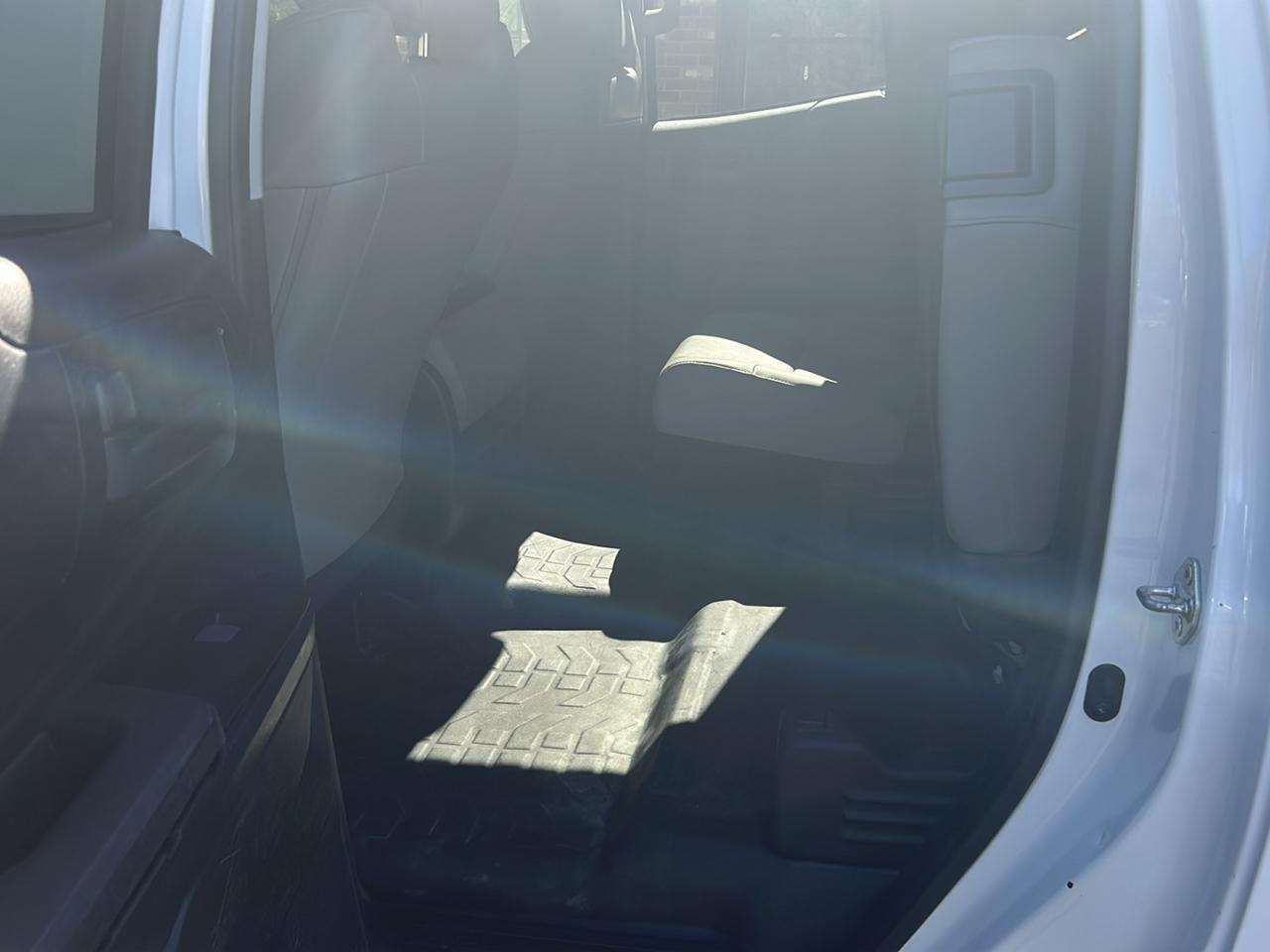 Toyota Tundra SR5 4.6L V8 Double Cab 4WD 2019