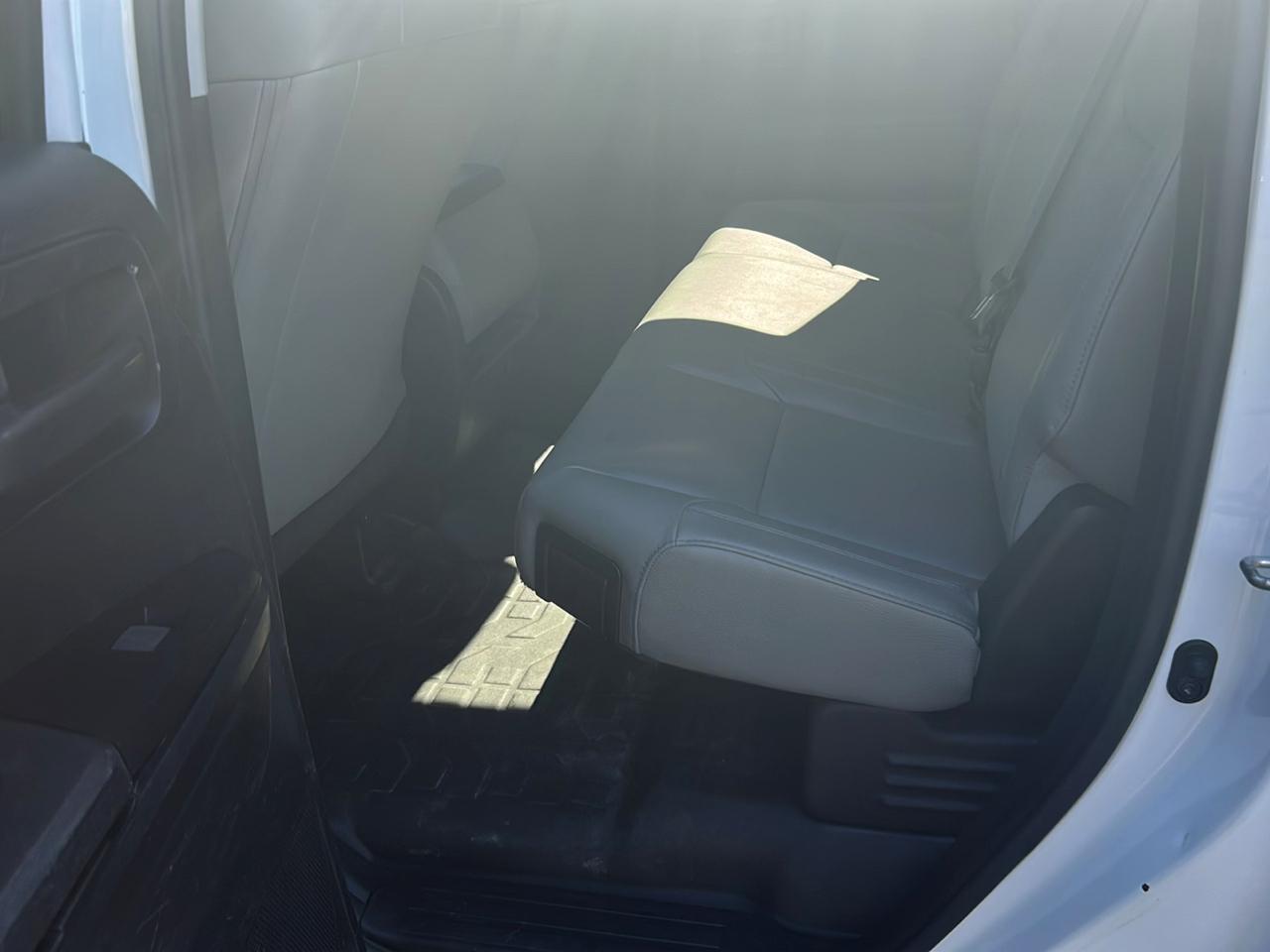 Toyota Tundra SR5 4.6L V8 Double Cab 4WD 2019