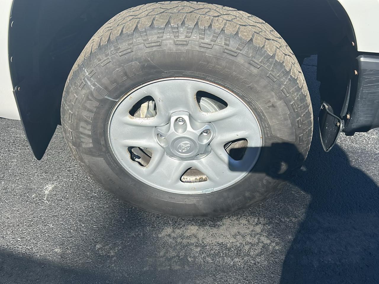 Toyota Tundra SR5 4.6L V8 Double Cab 4WD 2019