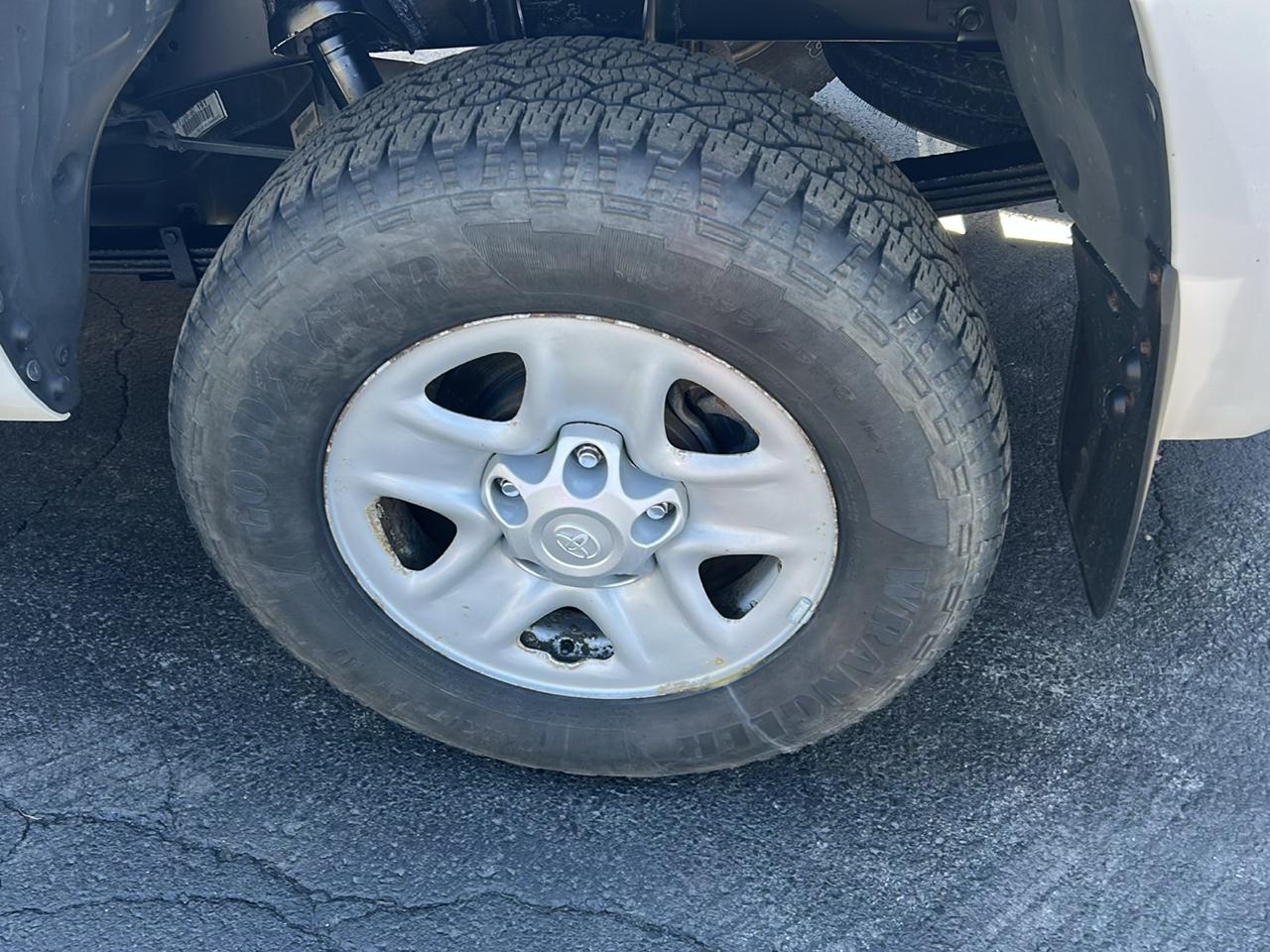 Toyota Tundra SR5 4.6L V8 Double Cab 4WD 2019