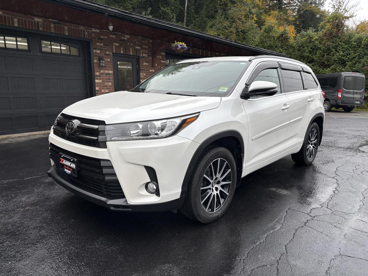 2017 Toyota Highlander SE AWD V6