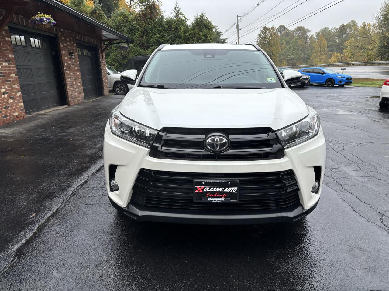 Toyota Highlander photo 2