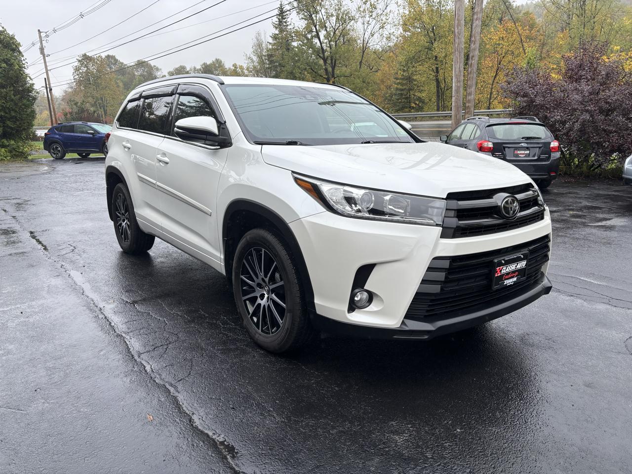 Toyota Highlander photo 3