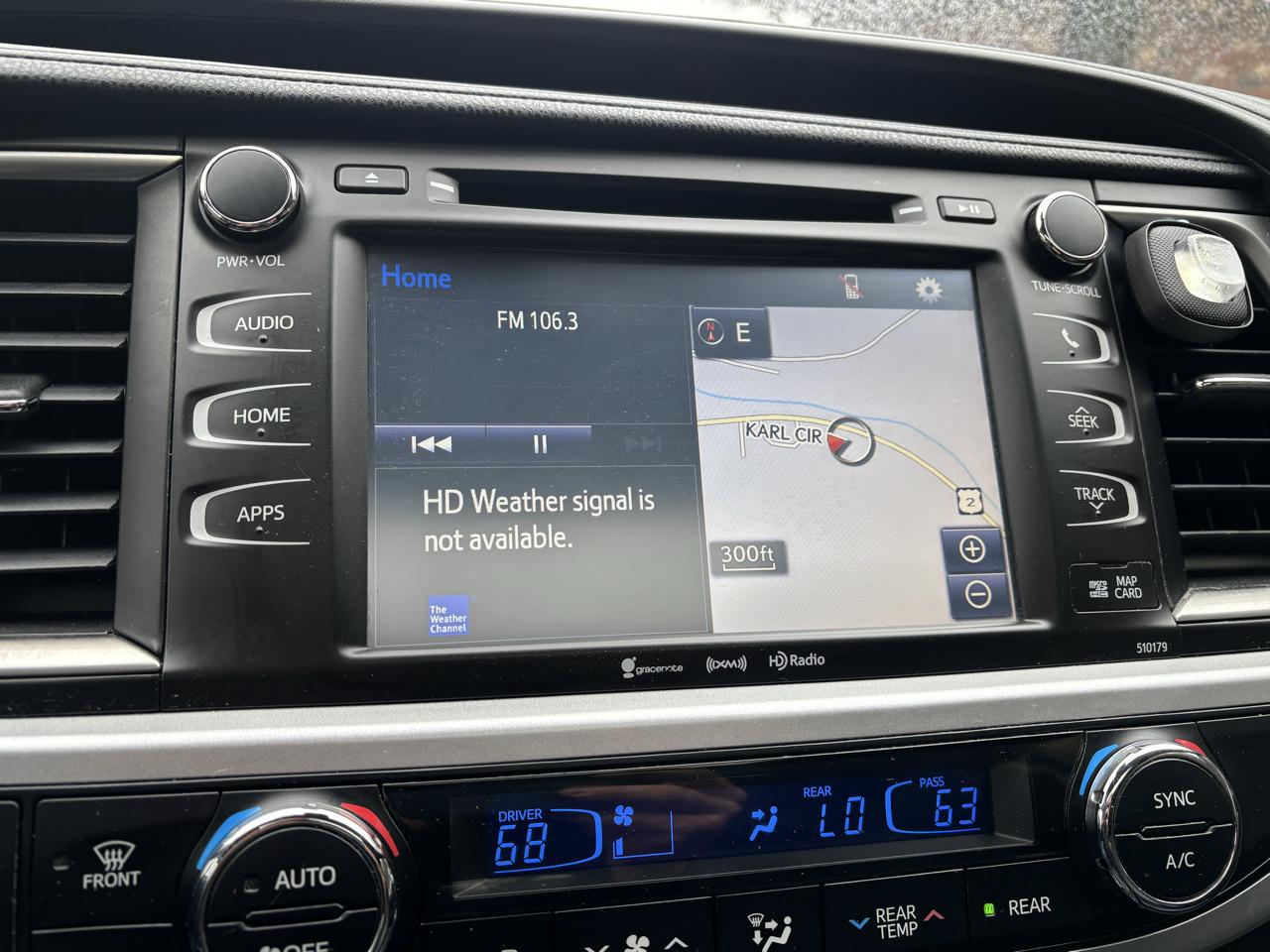 Toyota Highlander photo 14