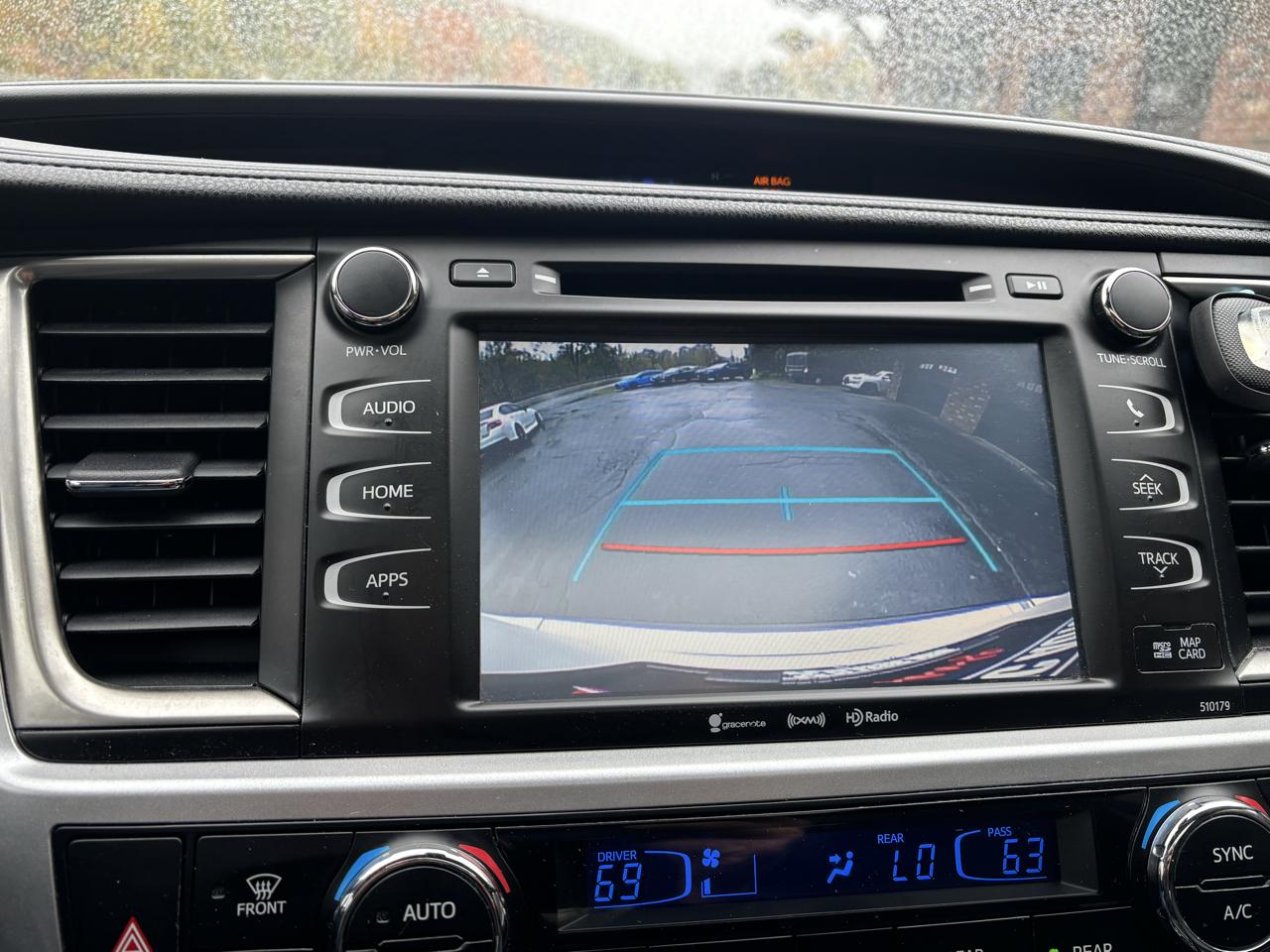 Toyota Highlander photo 18