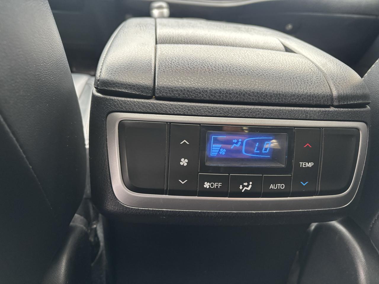 Toyota Highlander photo 30