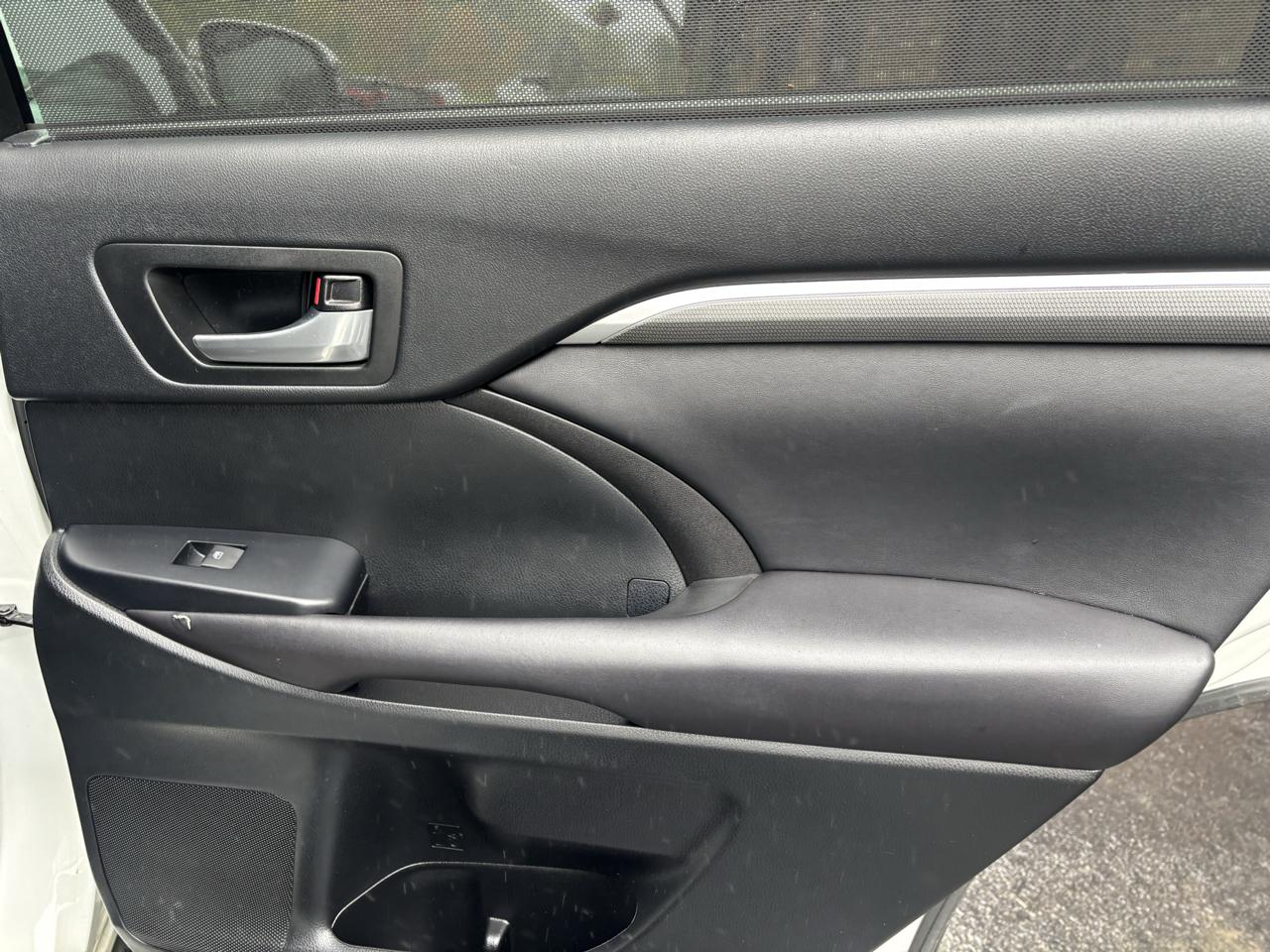 Toyota Highlander photo 43