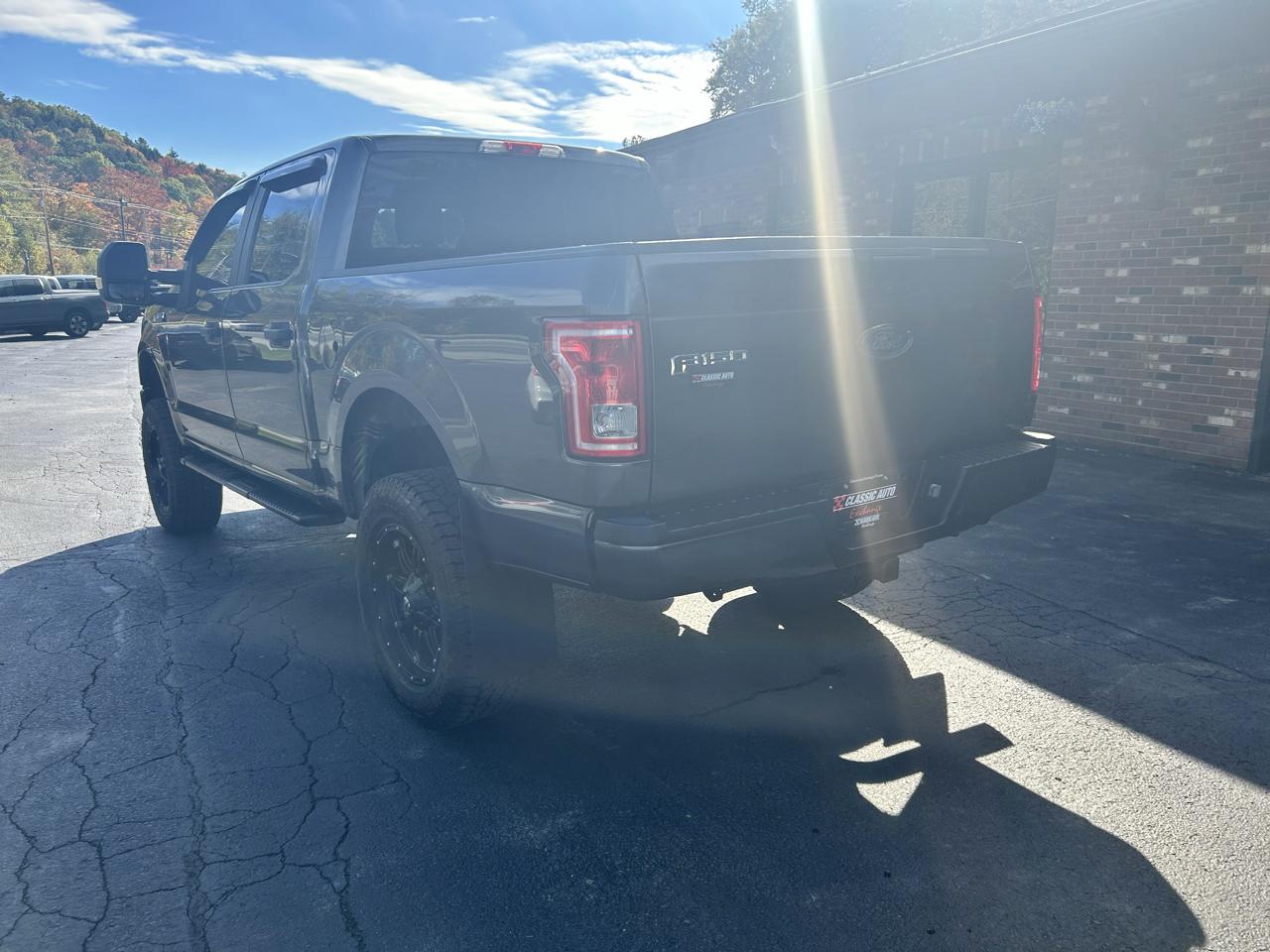 Ford F-150 Lariat SuperCrew 6.5-ft. Bed 4WD 2017