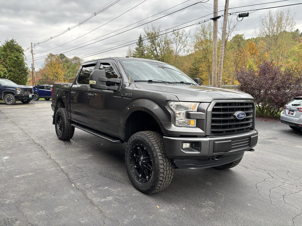 Ford F-150 4WD SuperCrew 145" STX 2017