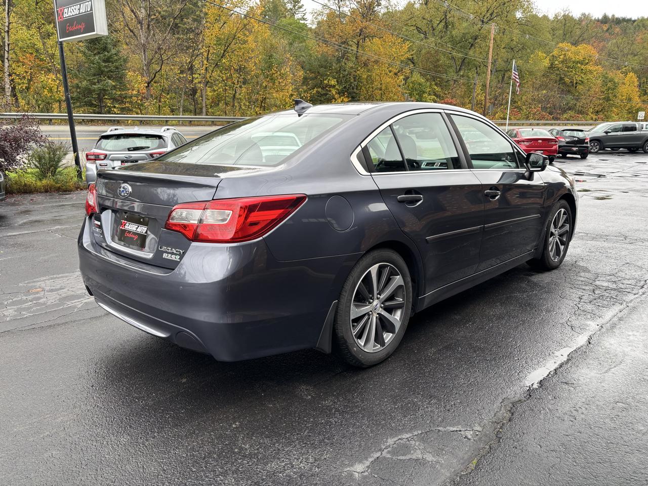 Subaru Legacy photo 5