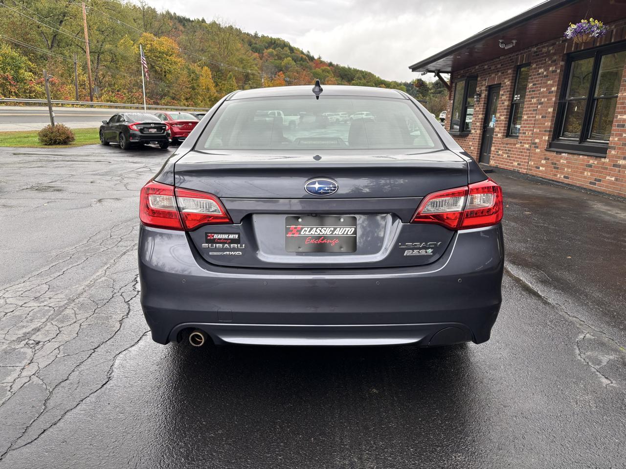 Subaru Legacy photo 6