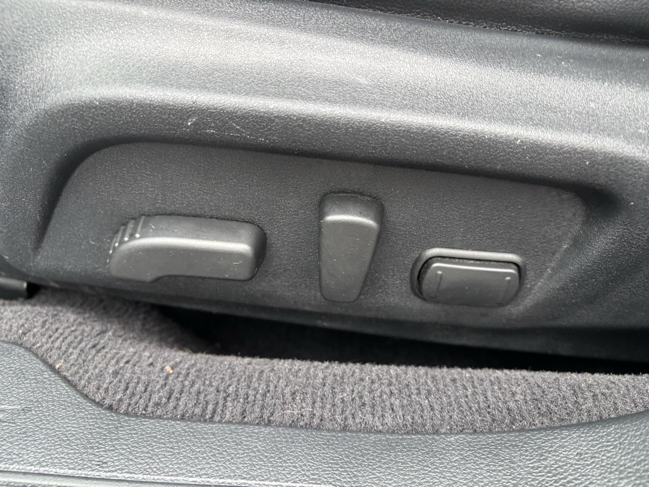 Subaru Legacy photo 10