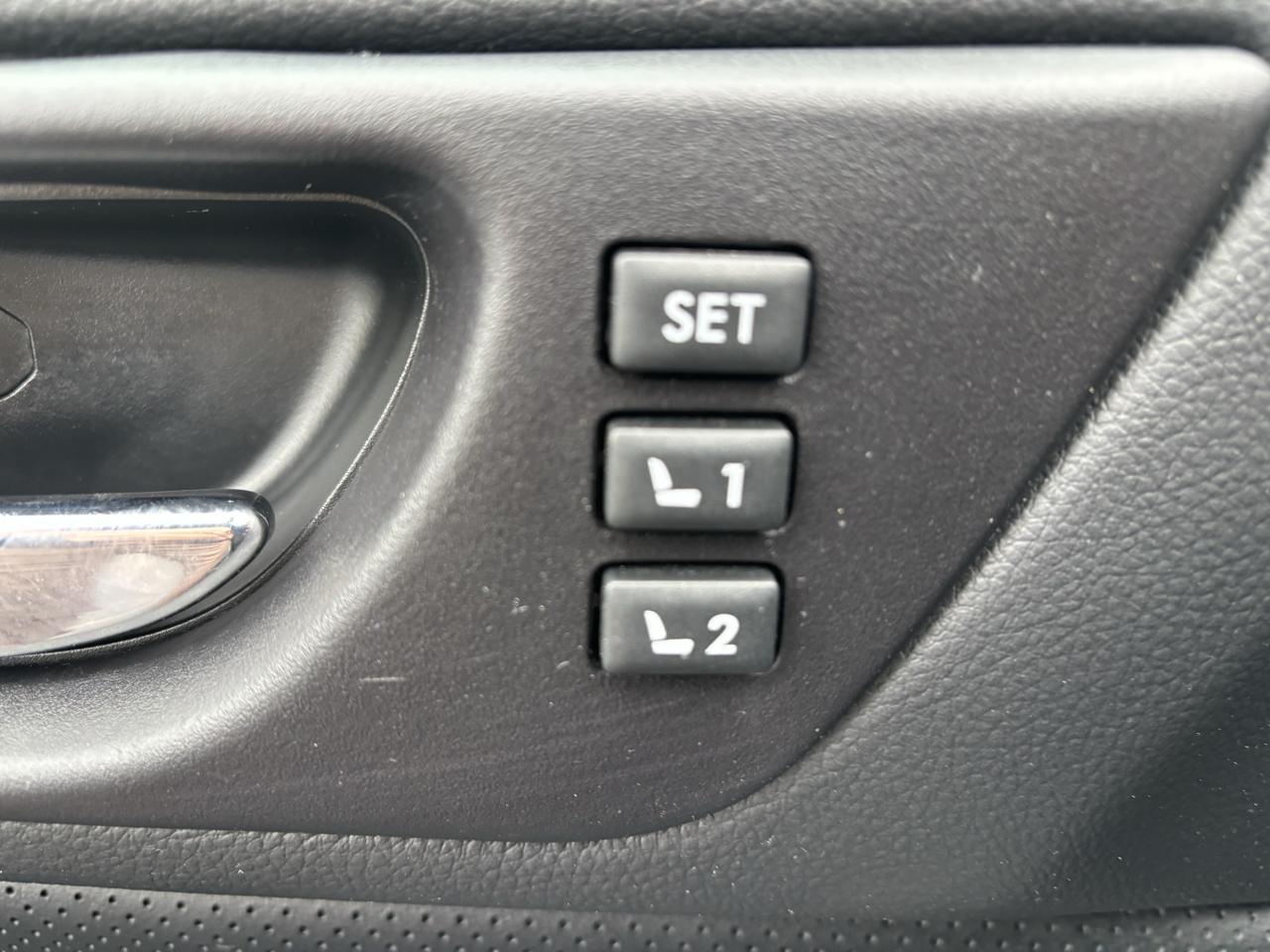Subaru Legacy photo 11
