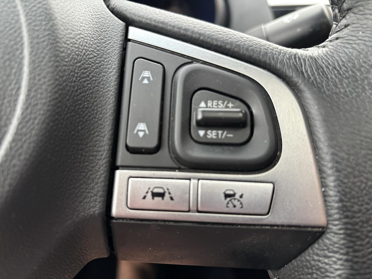 Subaru Legacy photo 17
