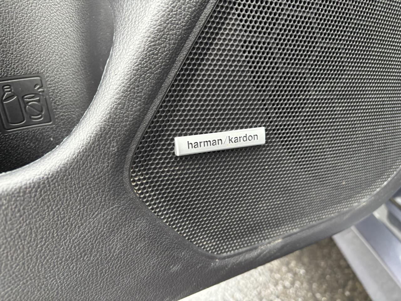 Subaru Legacy photo 22