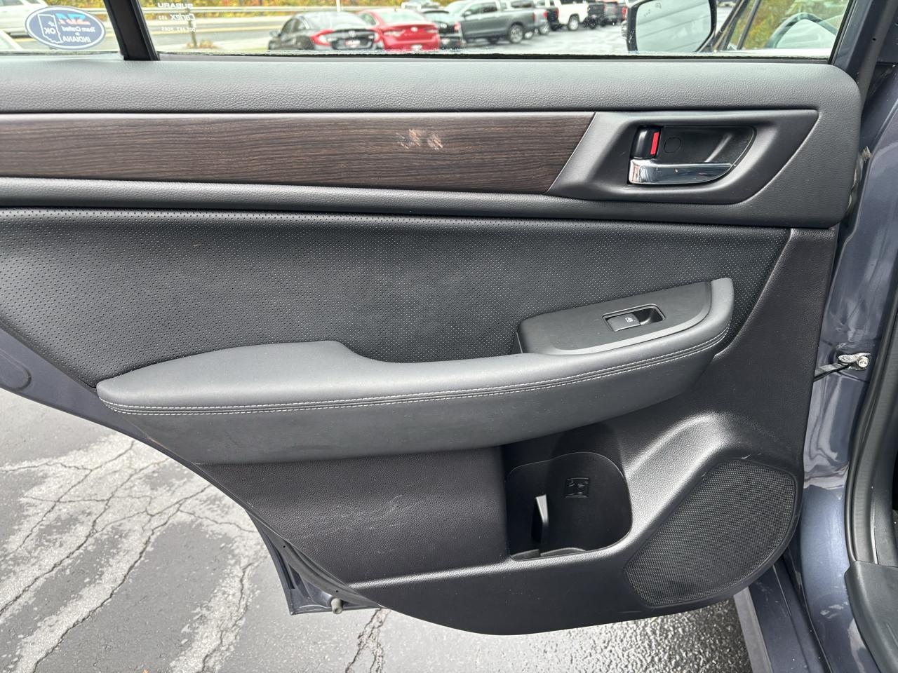 Subaru Legacy photo 27