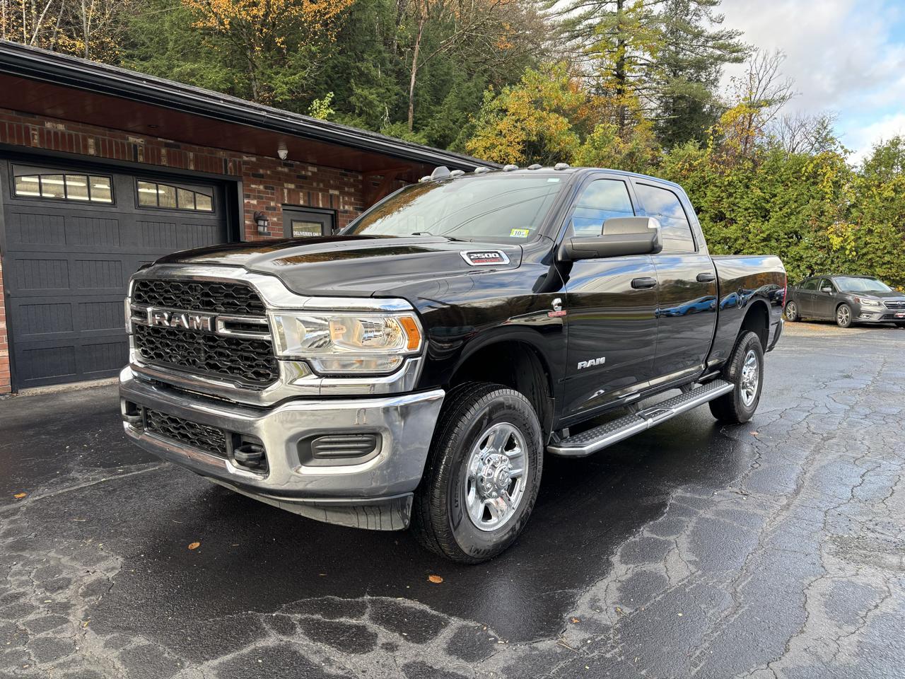 2021 RAM 2500 Tradesman Crew Cab SWB 4WD