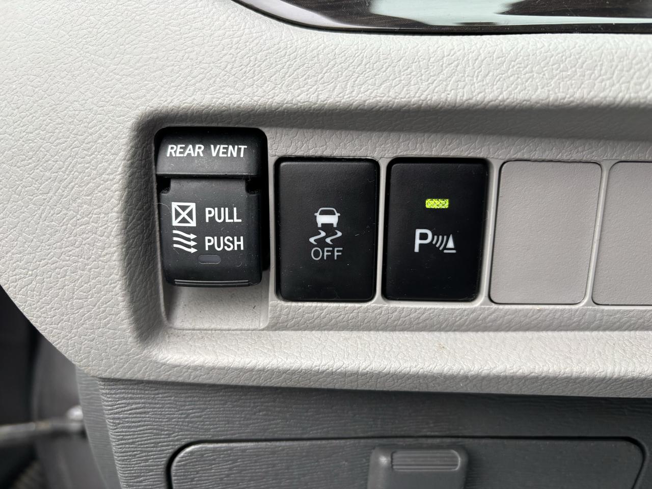 Toyota Sienna XLE 7-Passenger AWD 2019