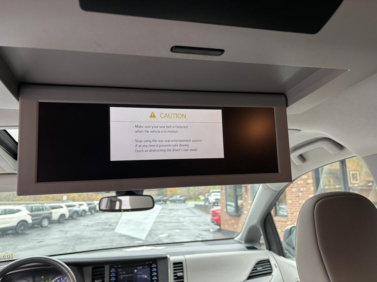 Toyota Sienna XLE 7-Passenger AWD 2019