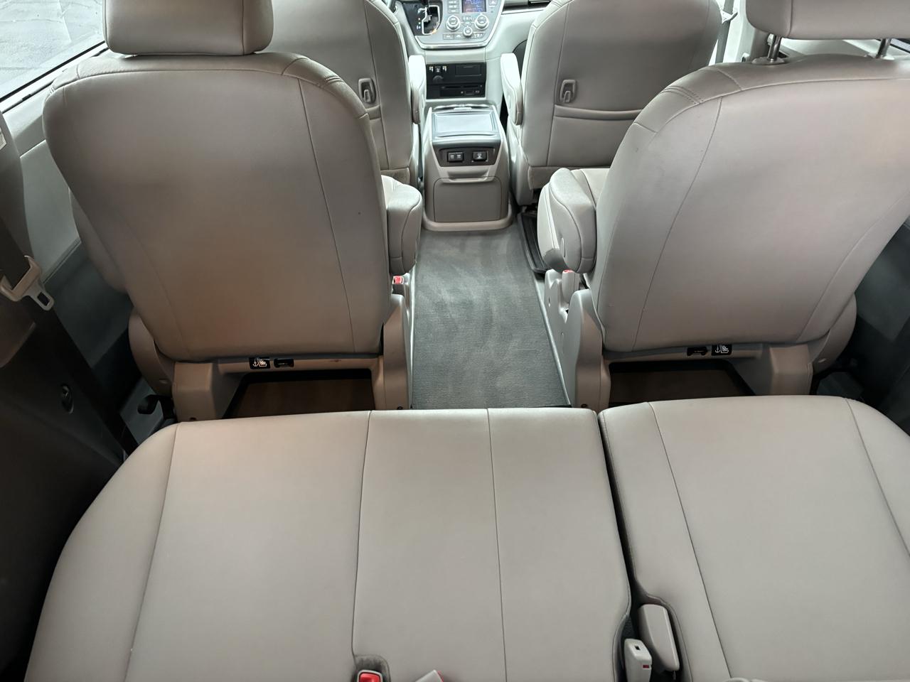 Toyota Sienna XLE 7-Passenger AWD 2019