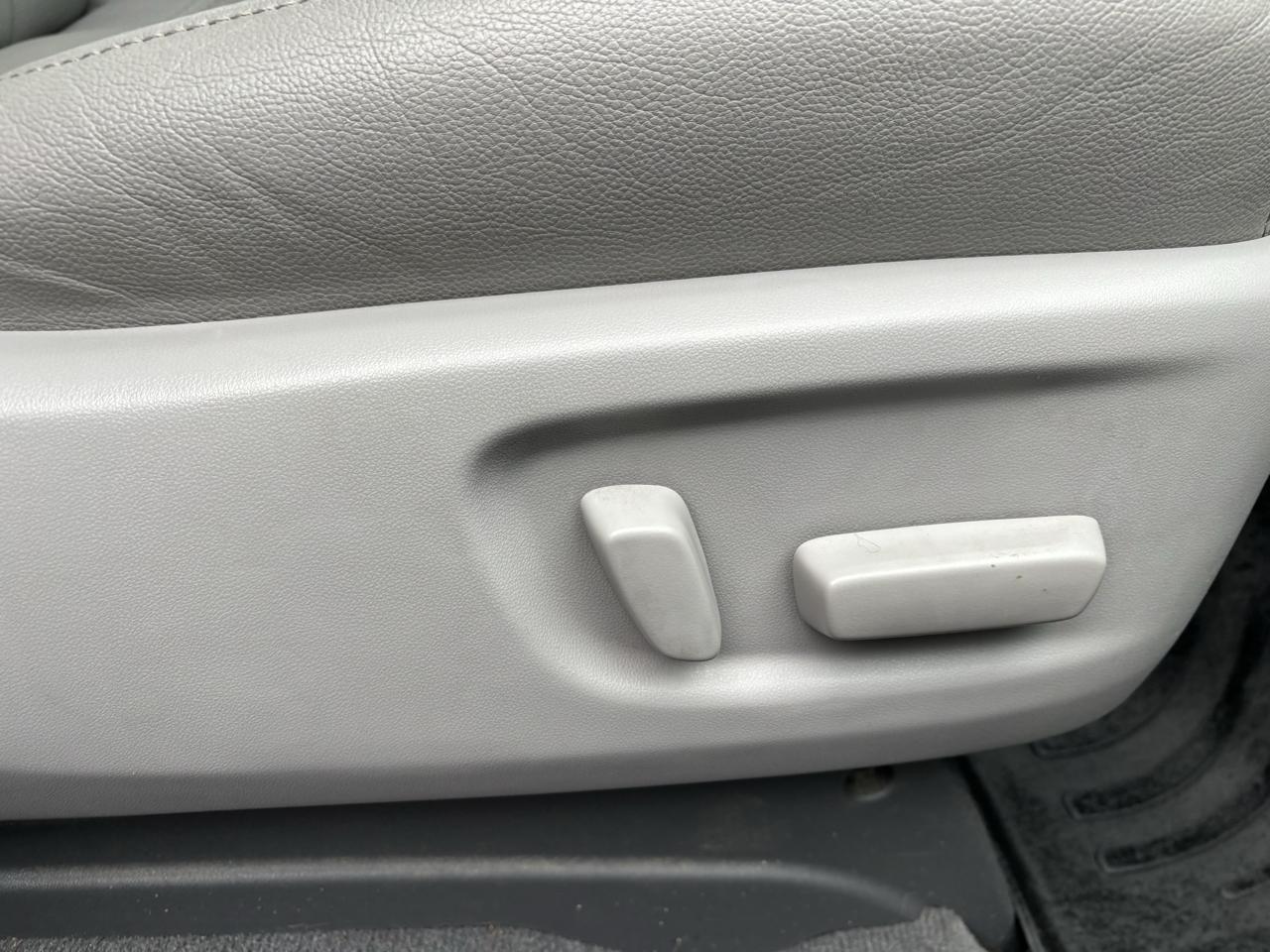 Toyota Sienna XLE 7-Passenger AWD 2019