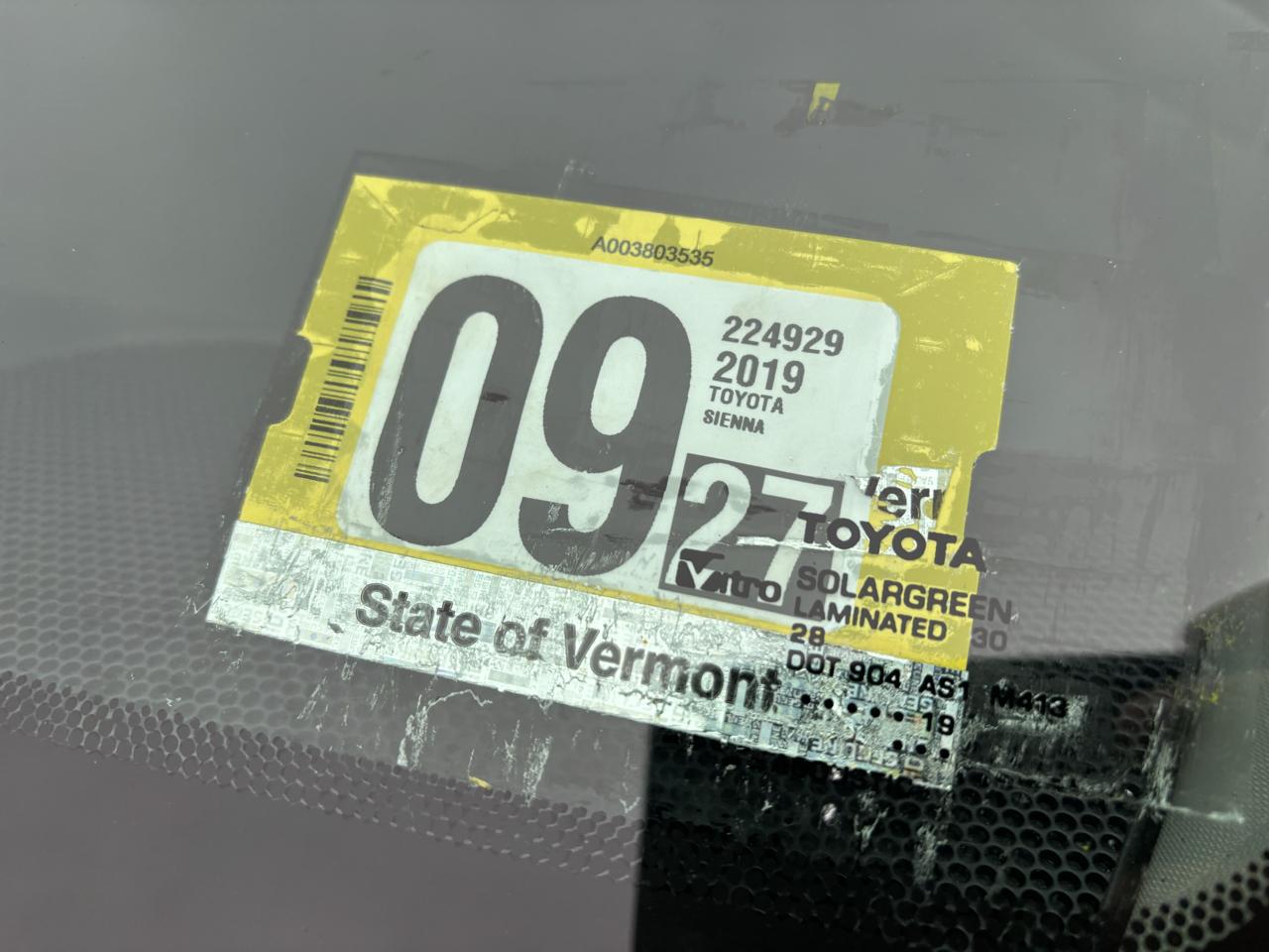Toyota Sienna XLE 7-Passenger AWD 2019
