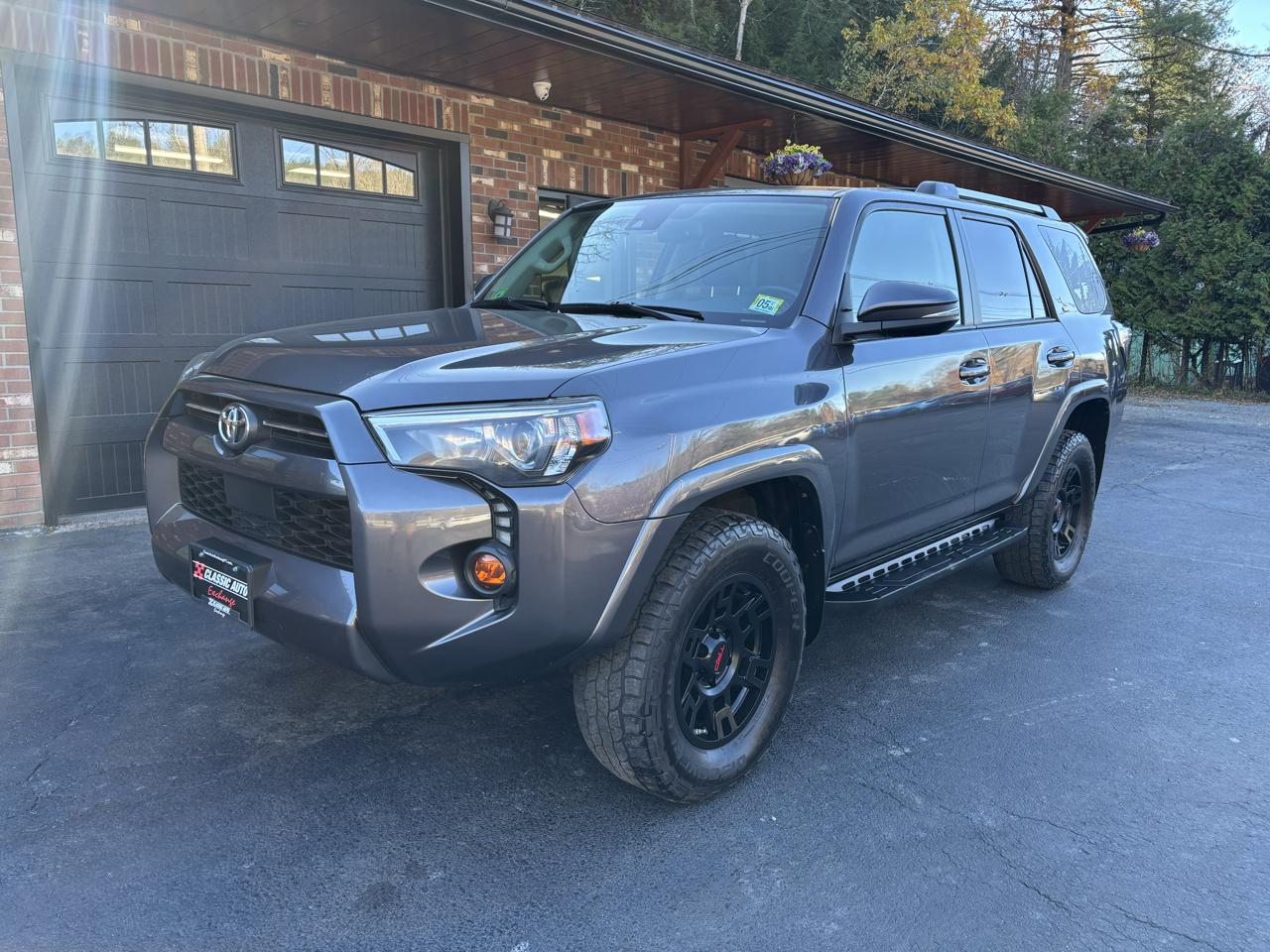 Toyota 4Runner SR5 Premium 4WD 2021