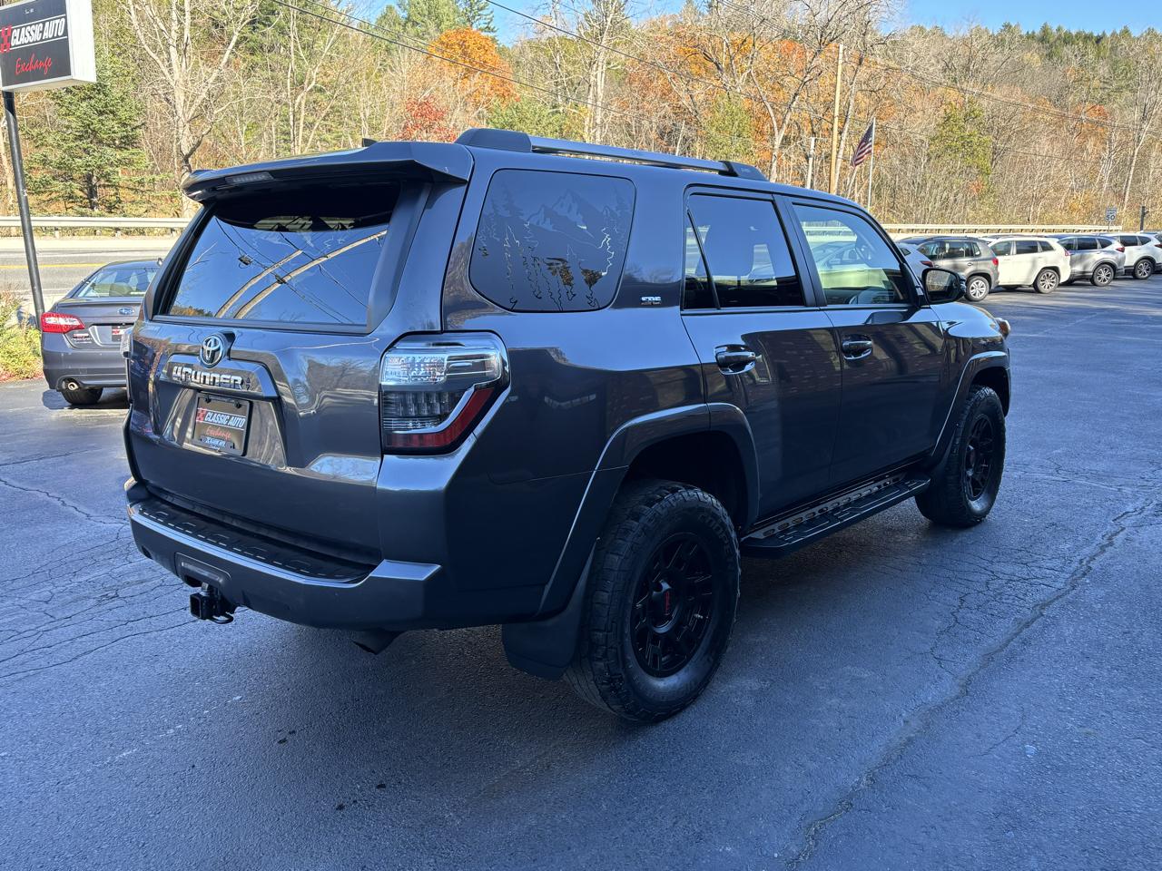 Toyota 4Runner SR5 Premium 4WD 2021