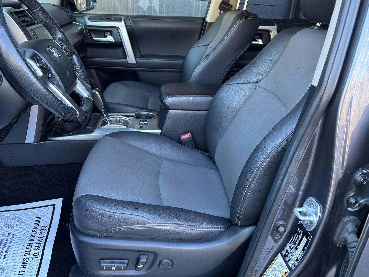 Toyota 4Runner SR5 Premium 4WD 2021