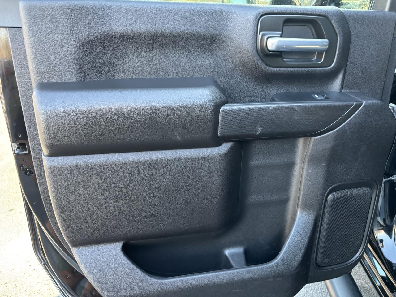 Chevrolet Silverado 2500HD Custom Crew Cab Short Box 4WD 2024