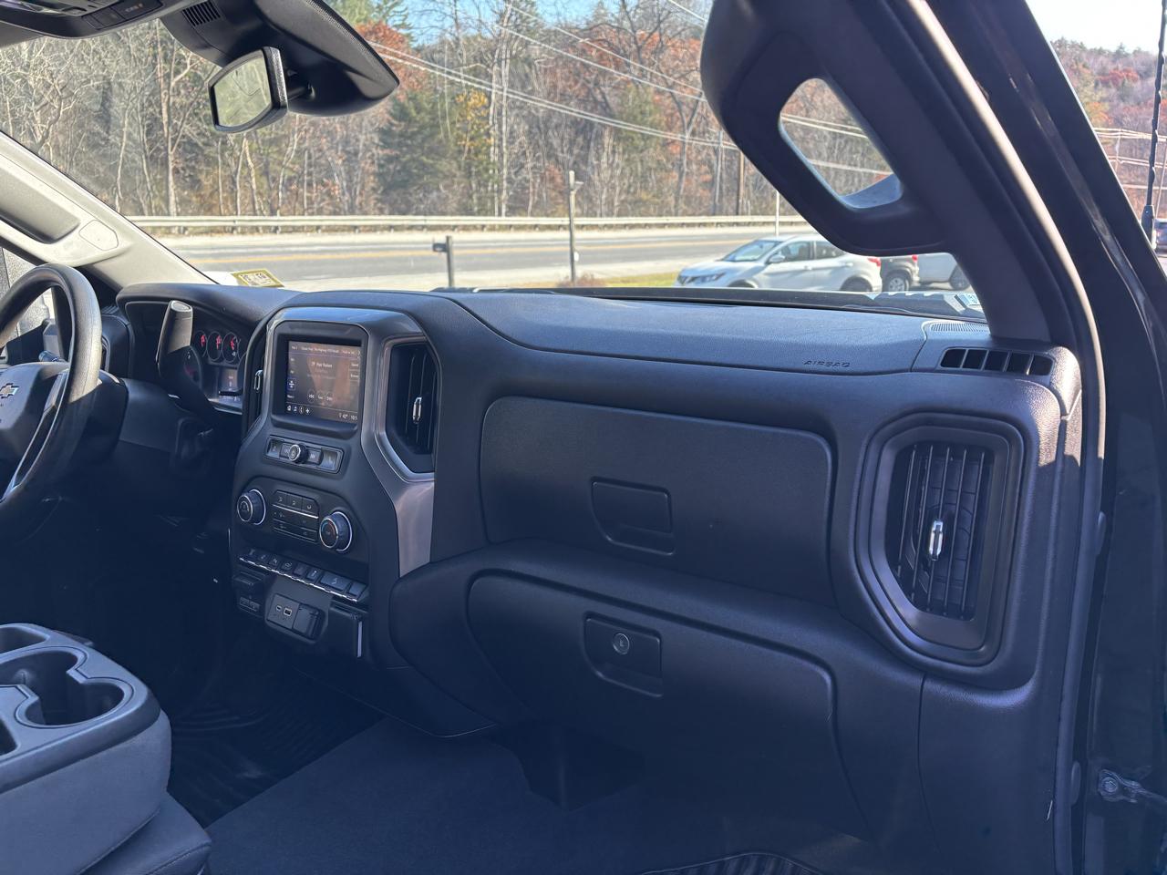 Chevrolet Silverado 2500HD Custom Crew Cab Short Box 4WD 2024