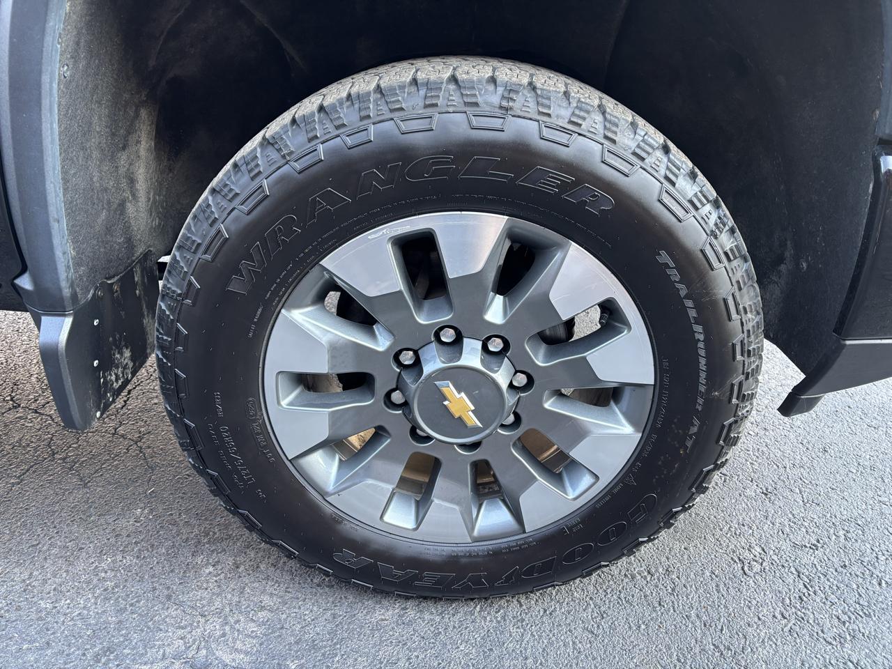 Chevrolet Silverado 2500HD Custom Crew Cab Short Box 4WD 2024