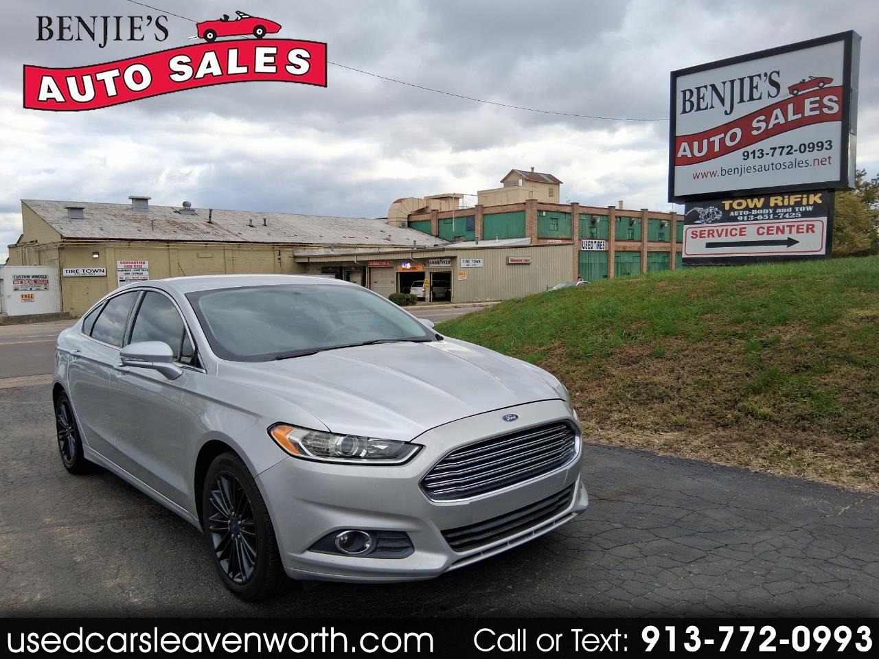 2014 Ford Fusion SE