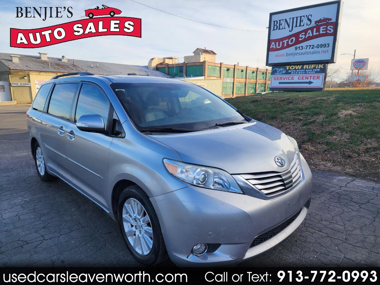 Toyota Sienna XLE FWD 8-Passenger V6 2014