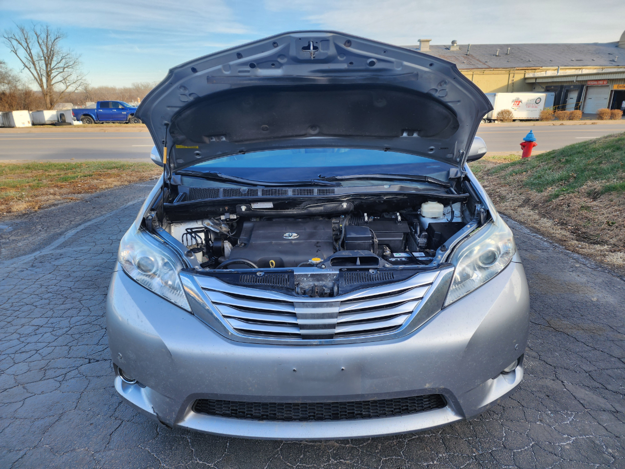 Toyota Sienna XLE FWD 8-Passenger V6 2014