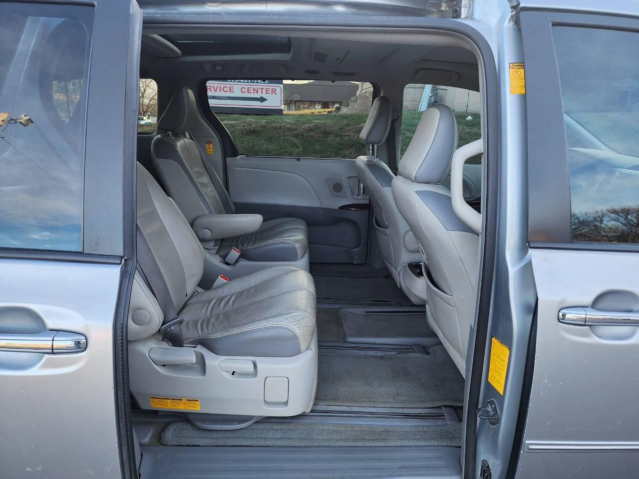 Toyota Sienna XLE FWD 8-Passenger V6 2014