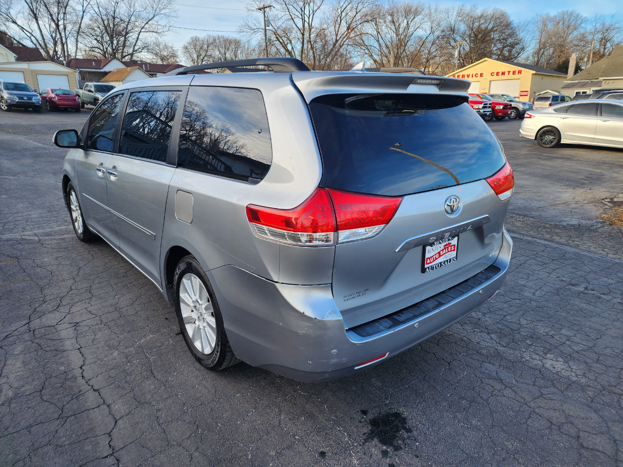 Toyota Sienna XLE FWD 8-Passenger V6 2014
