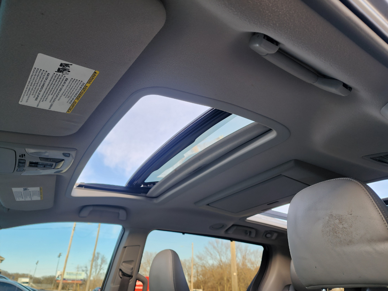 Toyota Sienna XLE FWD 8-Passenger V6 2014