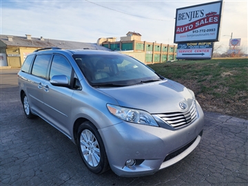 2014 Toyota Sienna XLE FWD 8-Passenger V6